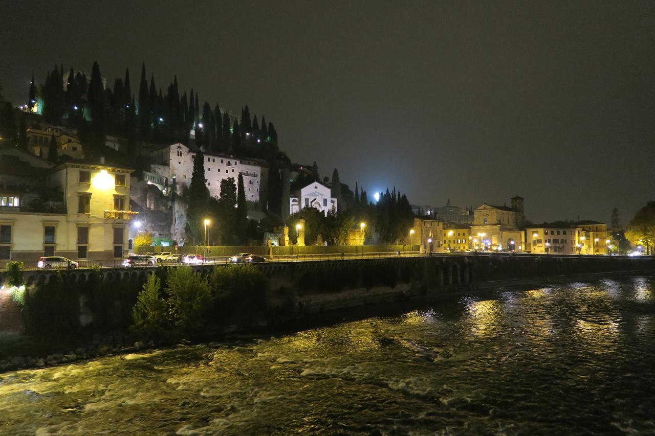 B&B Oberdan 18 Verona Buitenkant foto