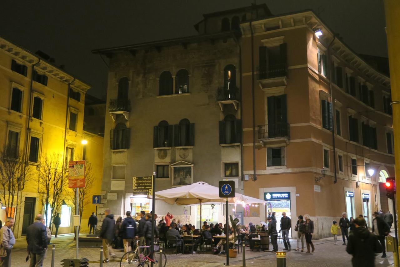 B&B Oberdan 18 Verona Buitenkant foto